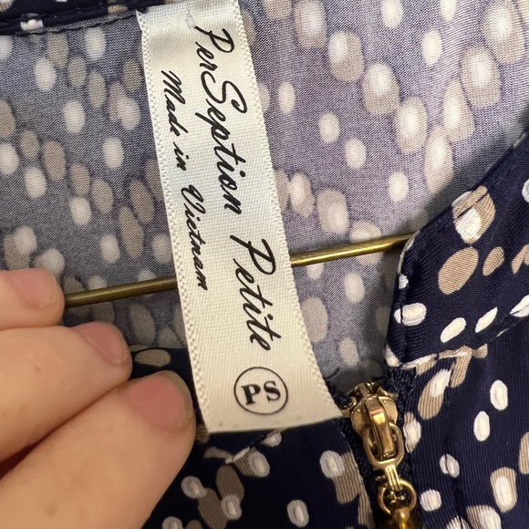 PerSeption Petite Navy Print Blouse, roll-tab sleeves, quarter zip, Women’s PS - Picture 3 of 7